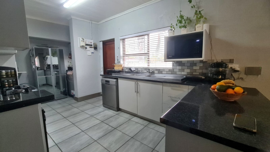 To Let 3 Bedroom Property for Rent in St Dumas Western Cape